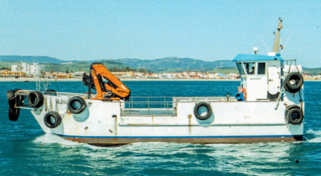 Barco Ceutamar cinco